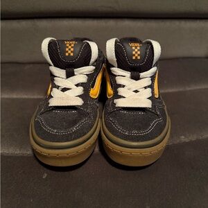 Vans Caldrone Kids Black and Yellow Sneakers Size 11 youth